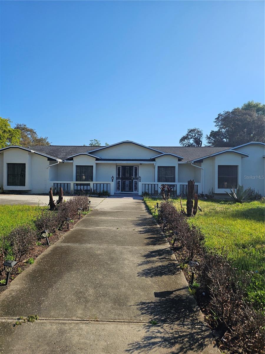 Image 4 of 49 For 1745 Foxcreek Lane