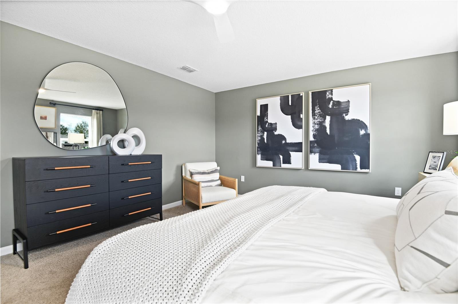 Image 10 of 18 For 2526 29th Lane E