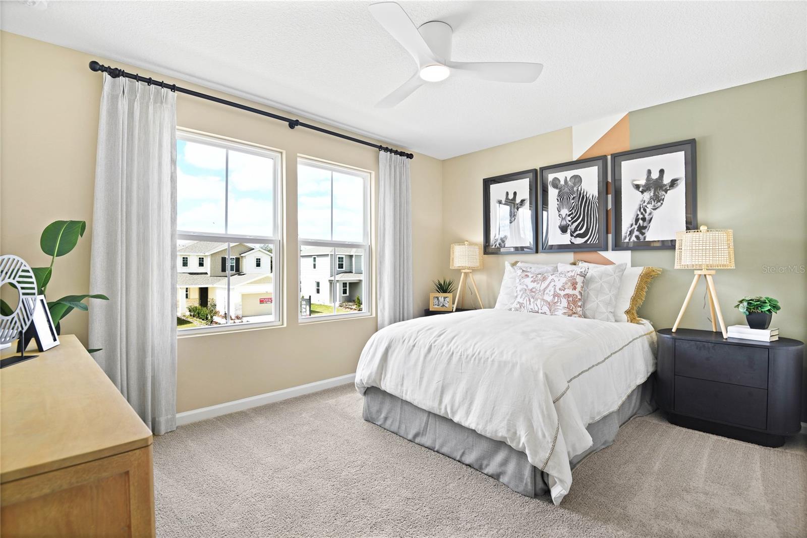 Image 12 of 18 For 2526 29th Lane E