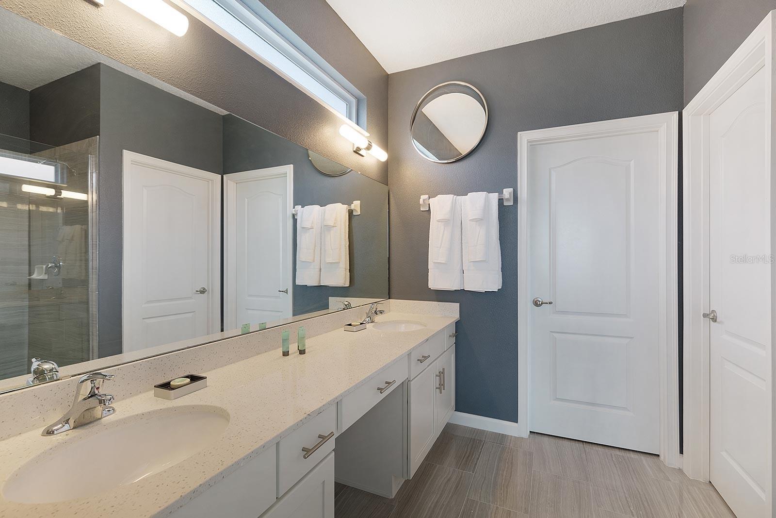 Image 30 of 34 For 8013 Oak Shadow Court