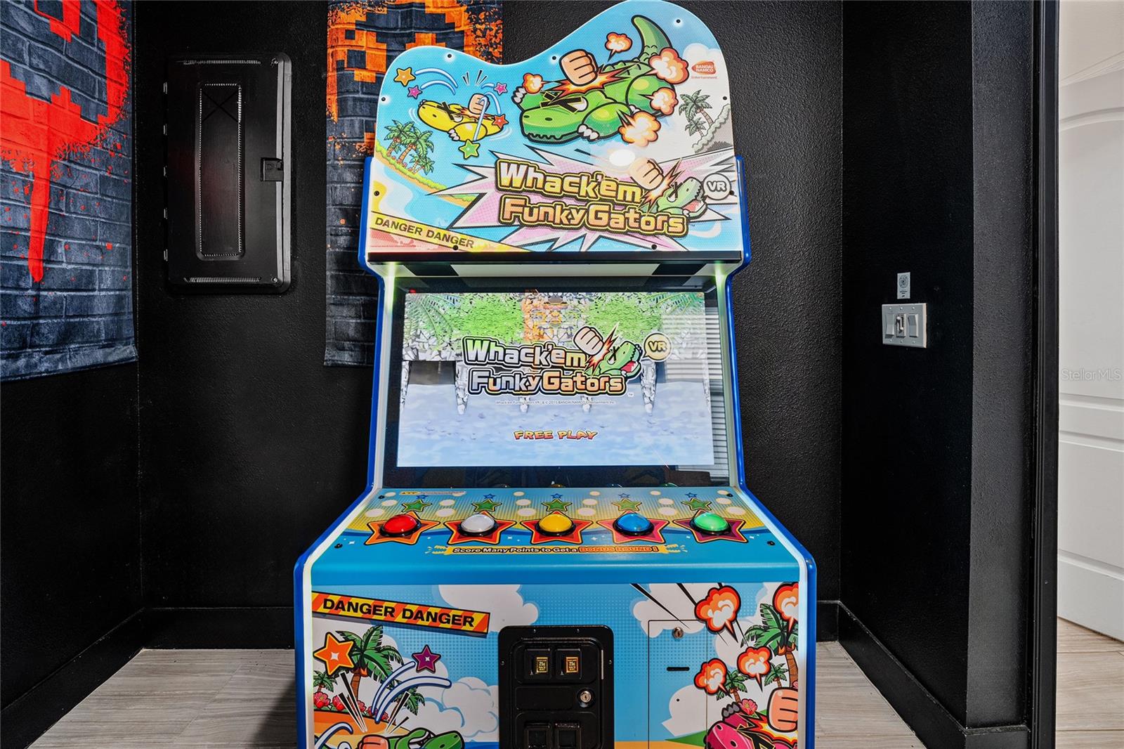 Image 33 of 34 For 8013 Oak Shadow Court