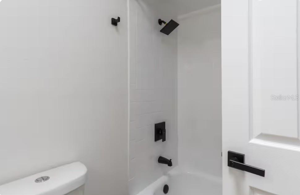 Image 23 of 35 For 8622 Baylor Circle