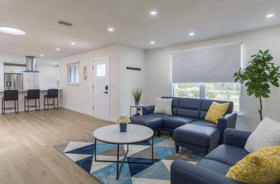 Image 5 of 35 For 8622 Baylor Circle