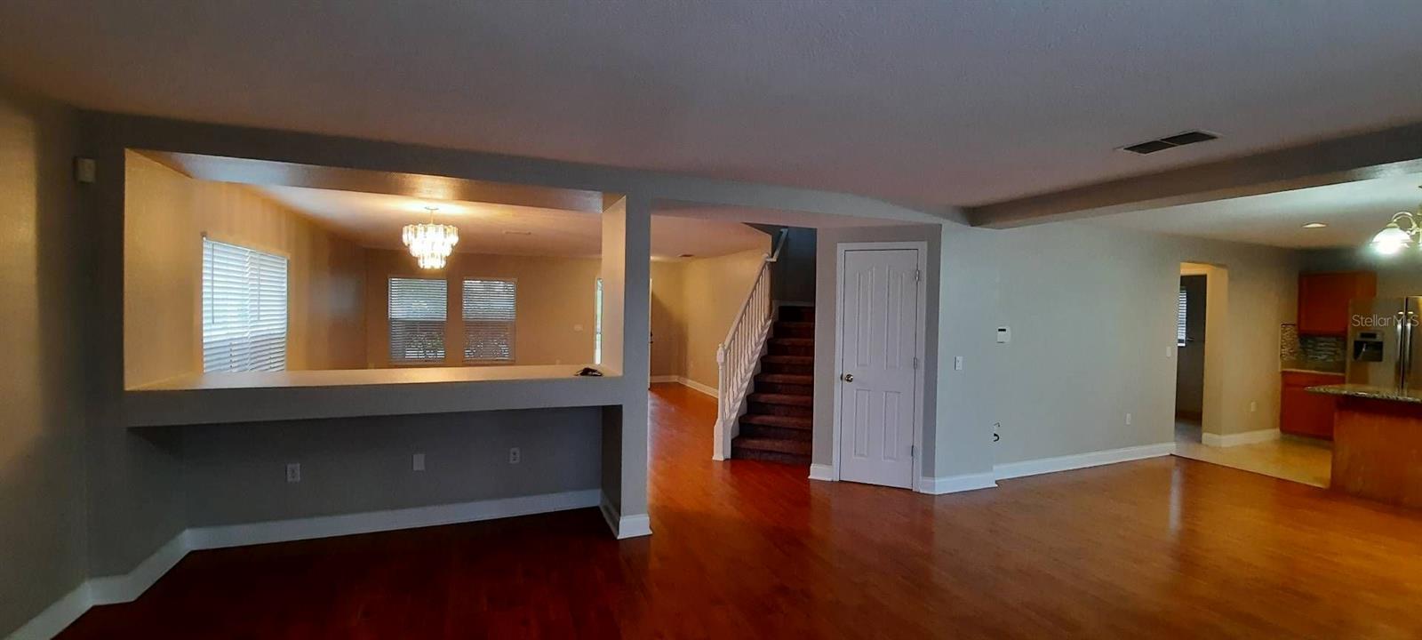 Image 6 of 25 For 12827 Oulton Circle