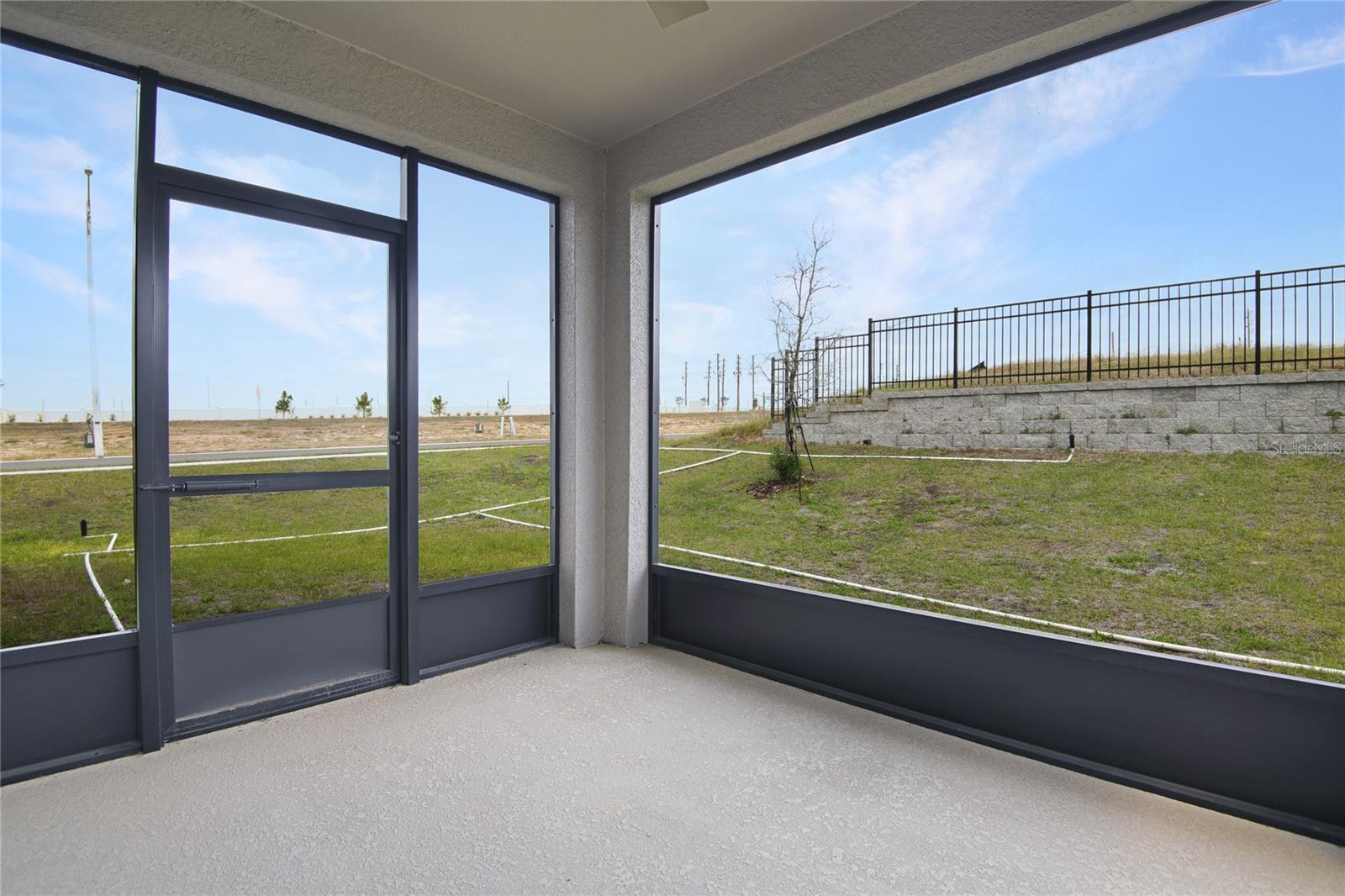 Image 19 of 20 For 2534 29th Lane E