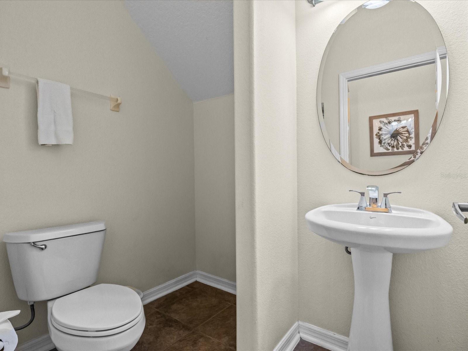 Image 14 of 44 For 1229 Molona Street