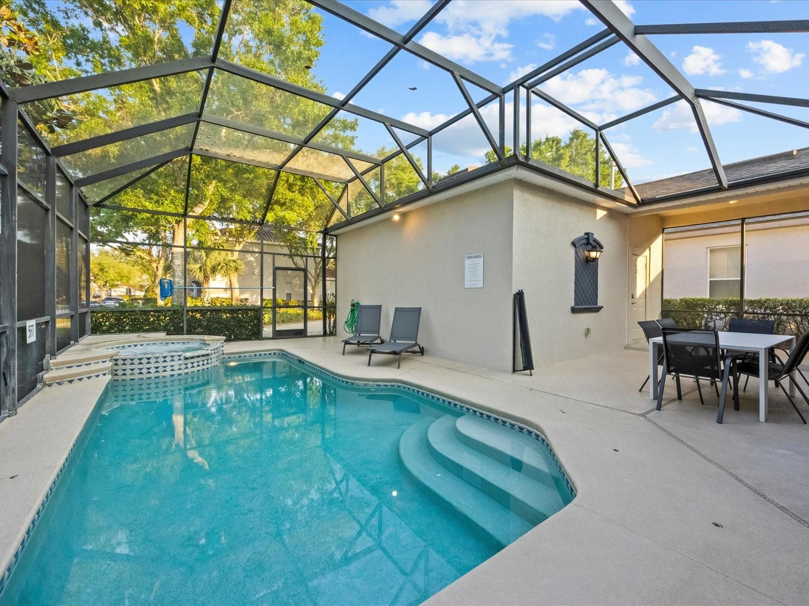 Image 4 of 44 For 1229 Molona Street