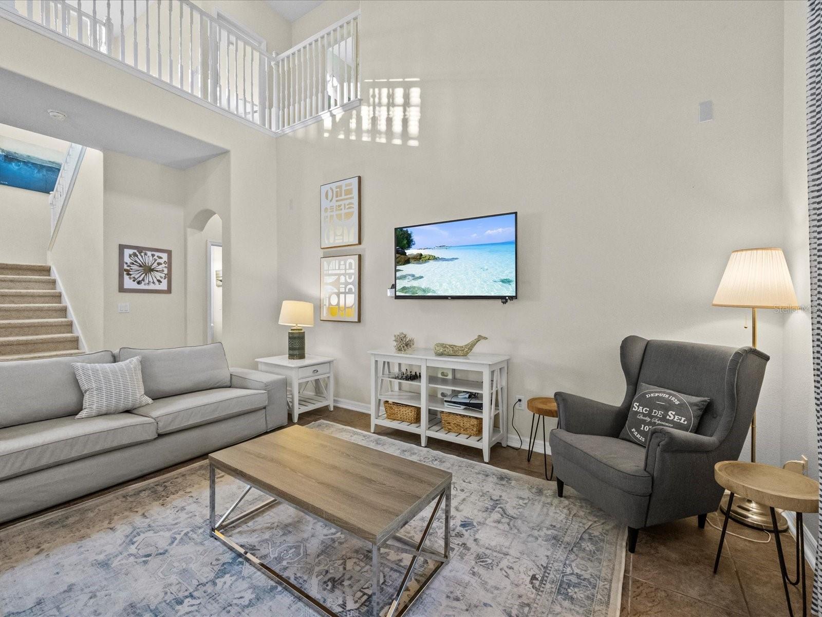 Image 5 of 44 For 1229 Molona Street