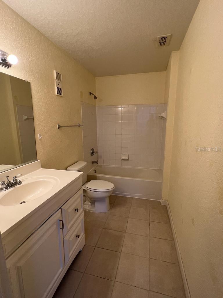 Image 9 of 12 For 13025 Mulberry Park Drive 311