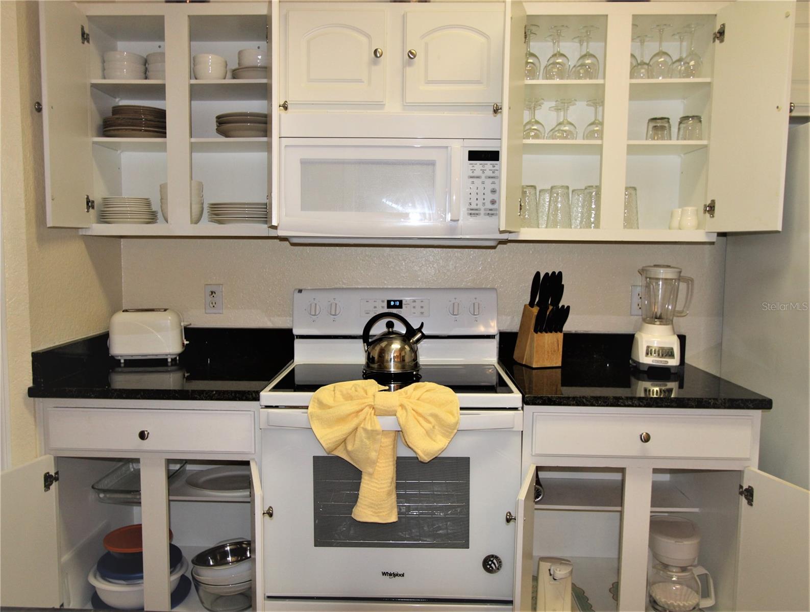 Image 4 of 23 For 7671 Comrow Street 302