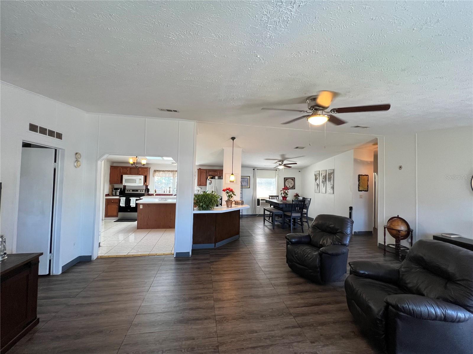 Image 5 of 21 For 1124 Dara Cay Drive