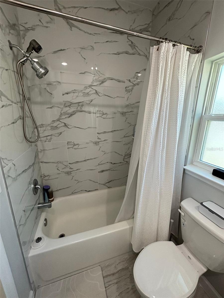 Image 9 of 13 For 336 Caen Court B