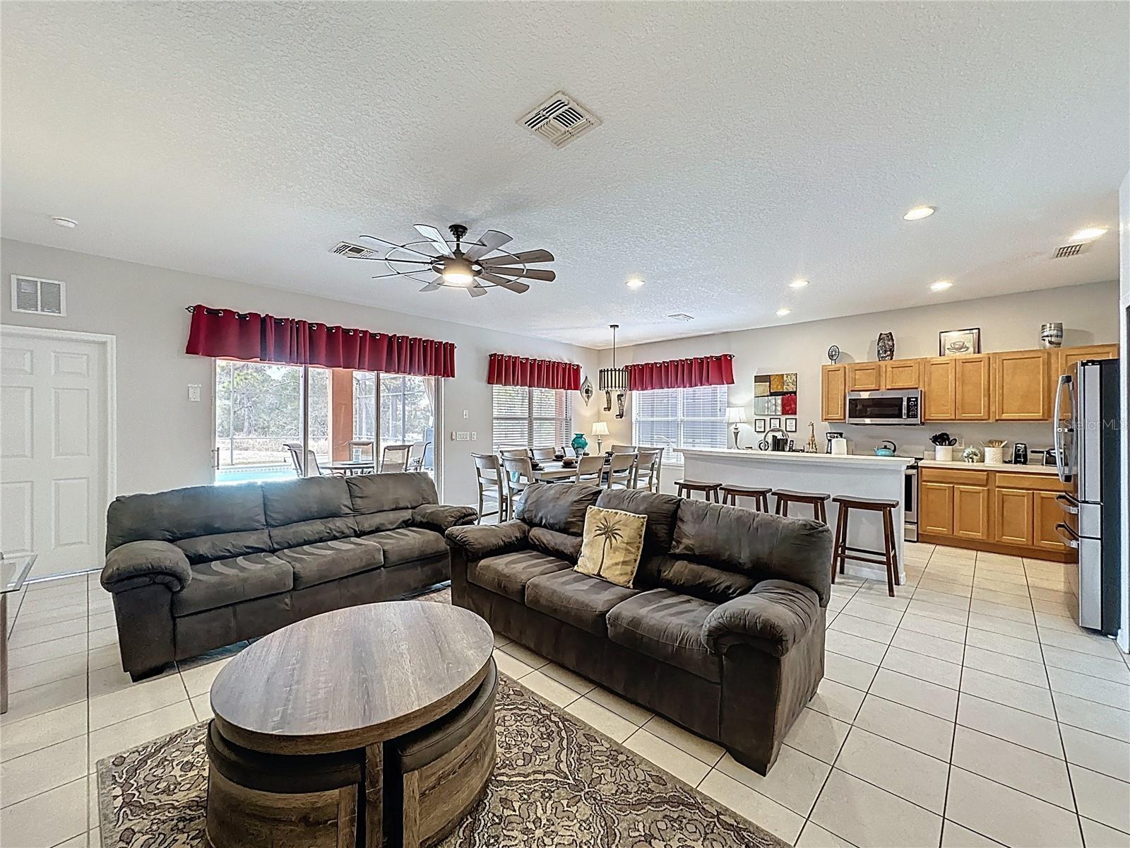 Image 11 of 85 For 163 Tigerlily Court