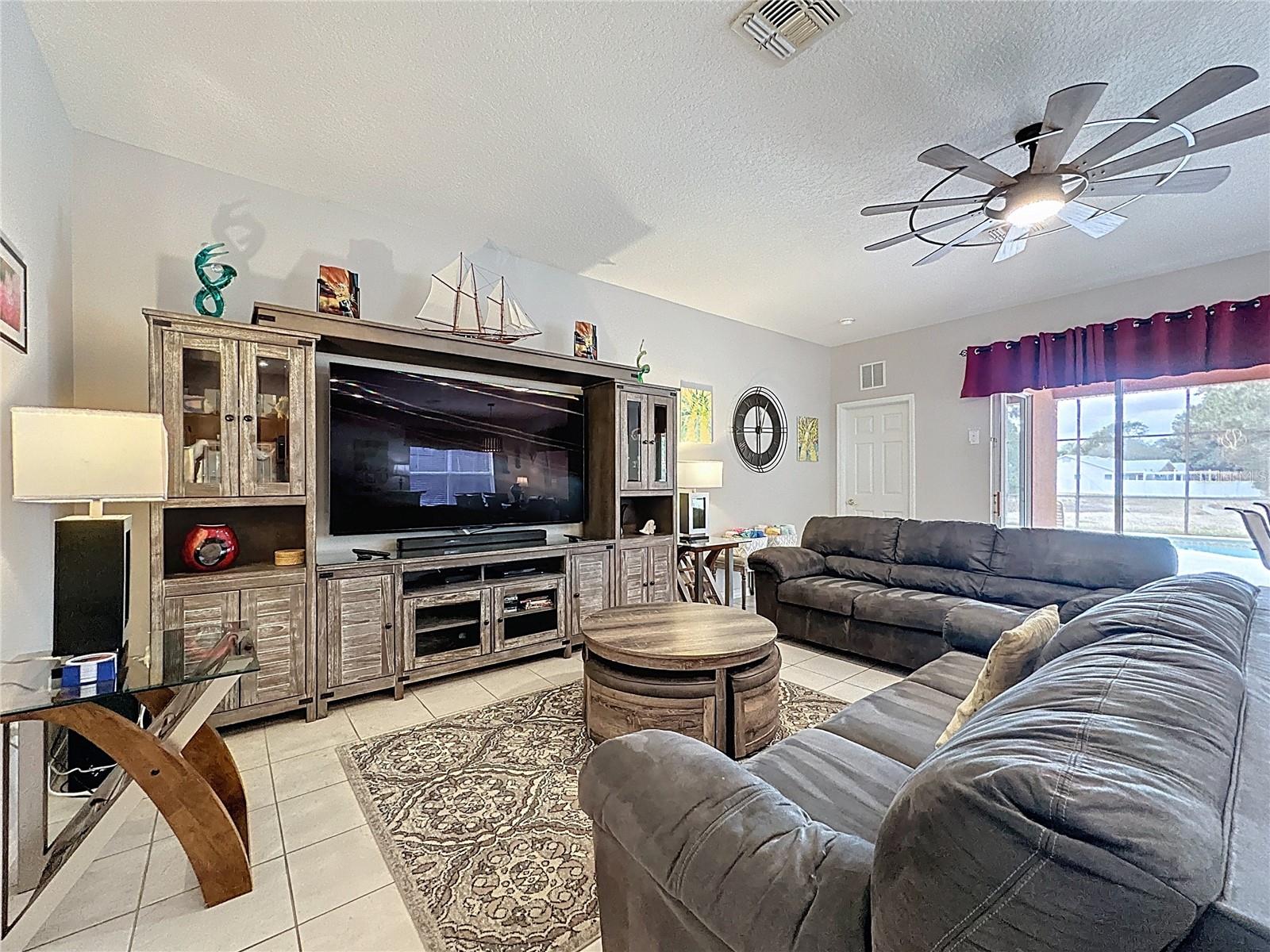 Image 6 of 85 For 163 Tigerlily Court