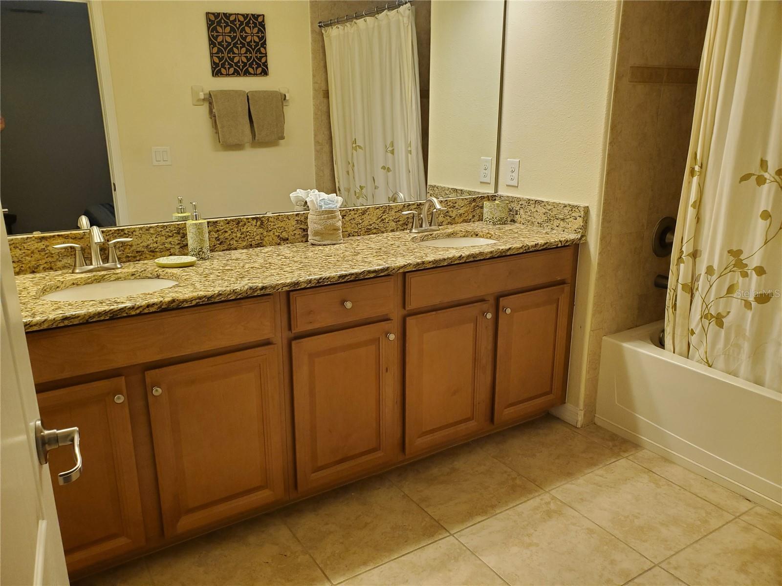 Image 15 of 31 For 8965 Cat Palm Road