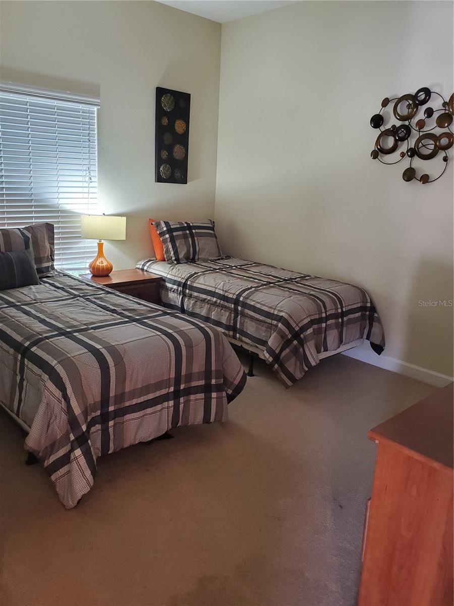 Image 4 of 31 For 8965 Cat Palm Road