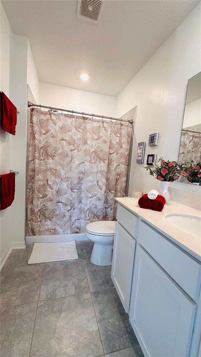 Image 18 of 29 For 4260 Pebbles Throw Drive