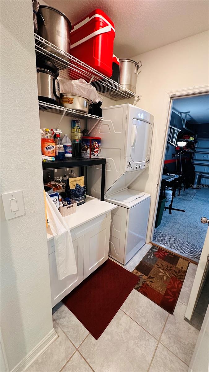 Image 23 of 29 For 4260 Pebbles Throw Drive