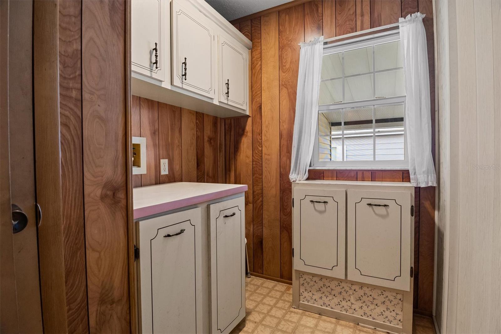 Image 13 of 44 For 6775 Brentwood Drive Ne