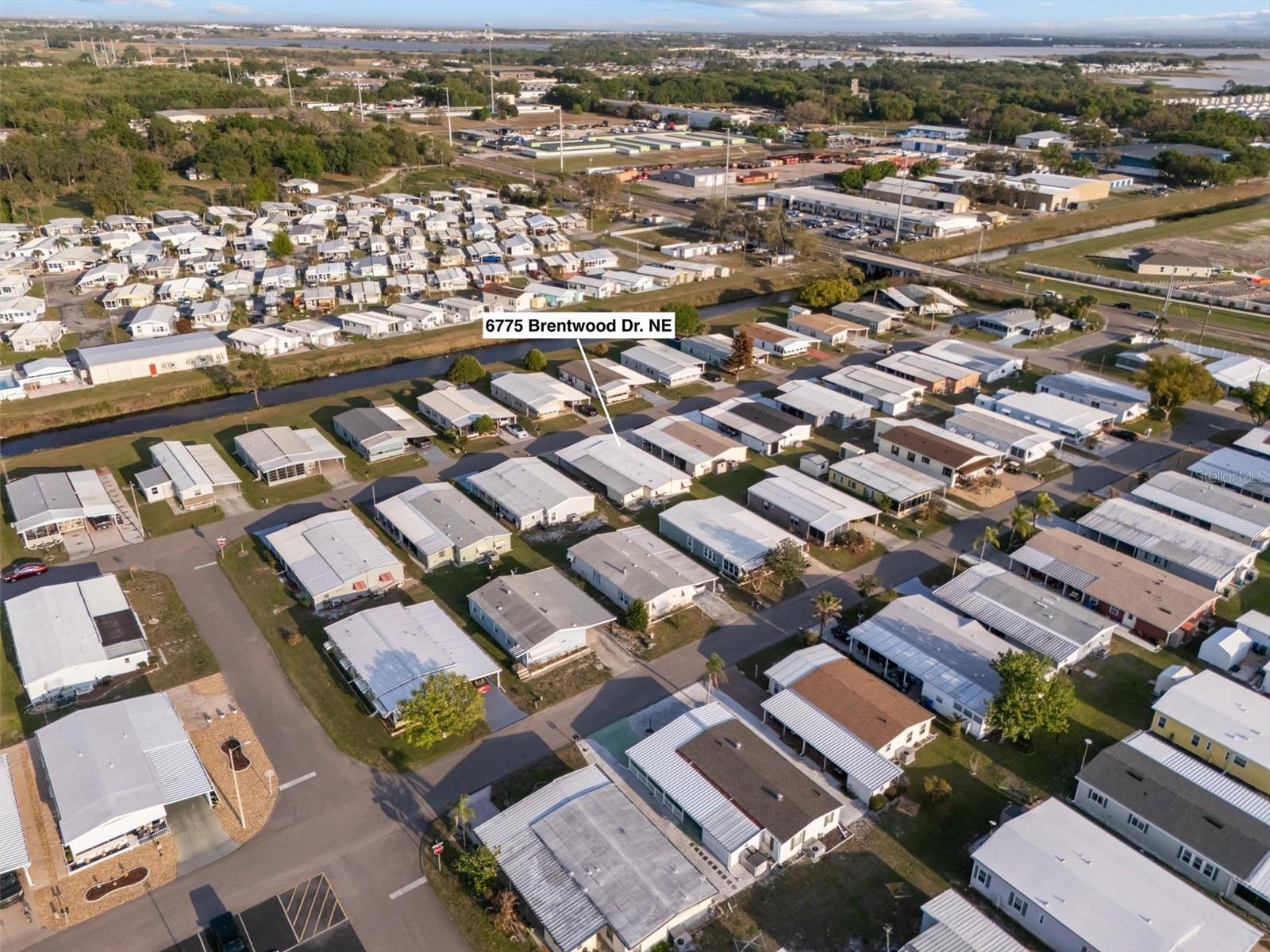 Image 36 of 44 For 6775 Brentwood Drive Ne