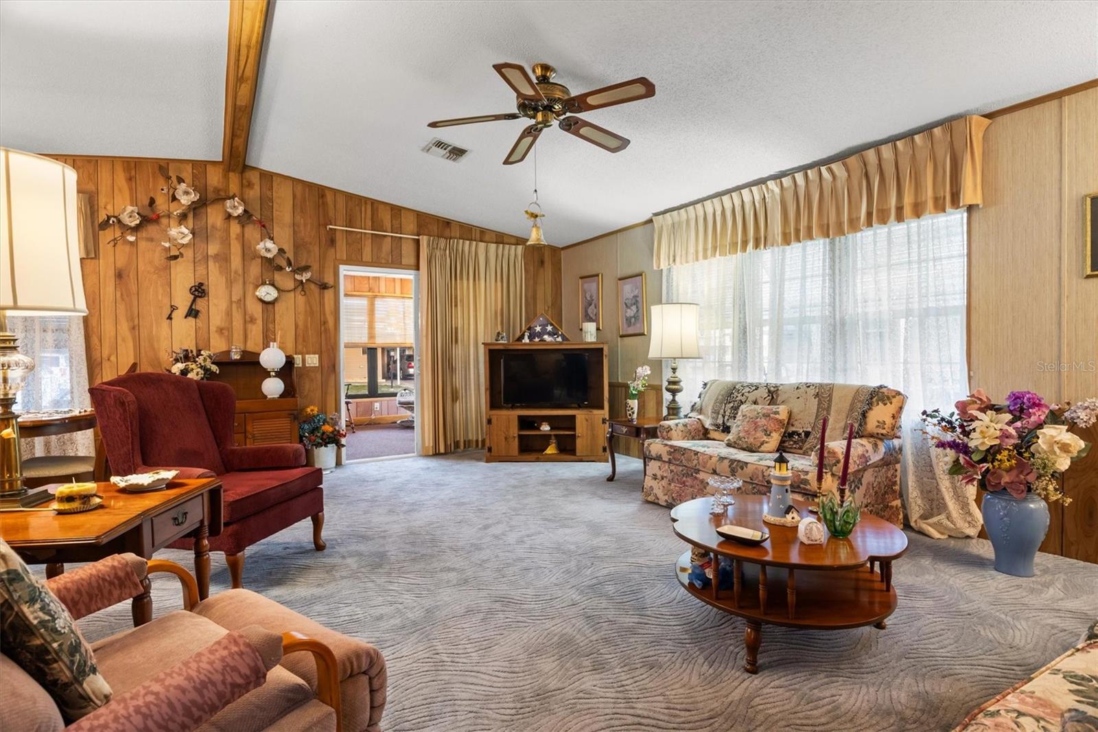 Image 7 of 44 For 6775 Brentwood Drive Ne