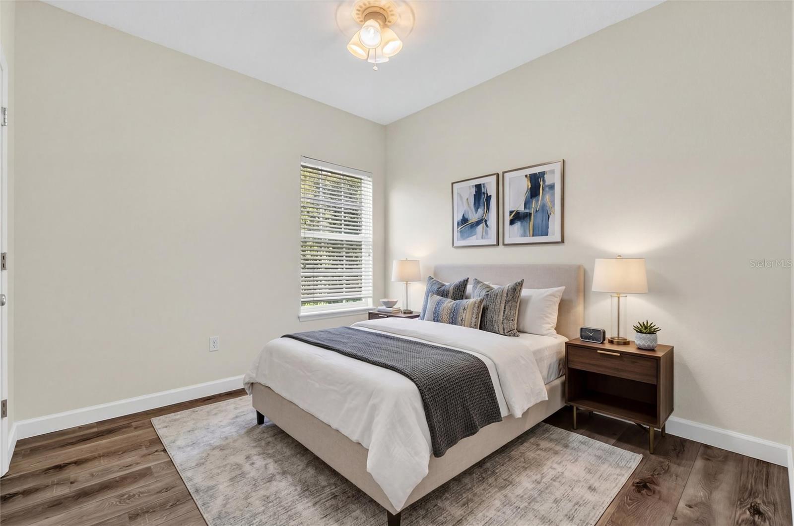 Image 28 of 63 For 105 Grace Avenue