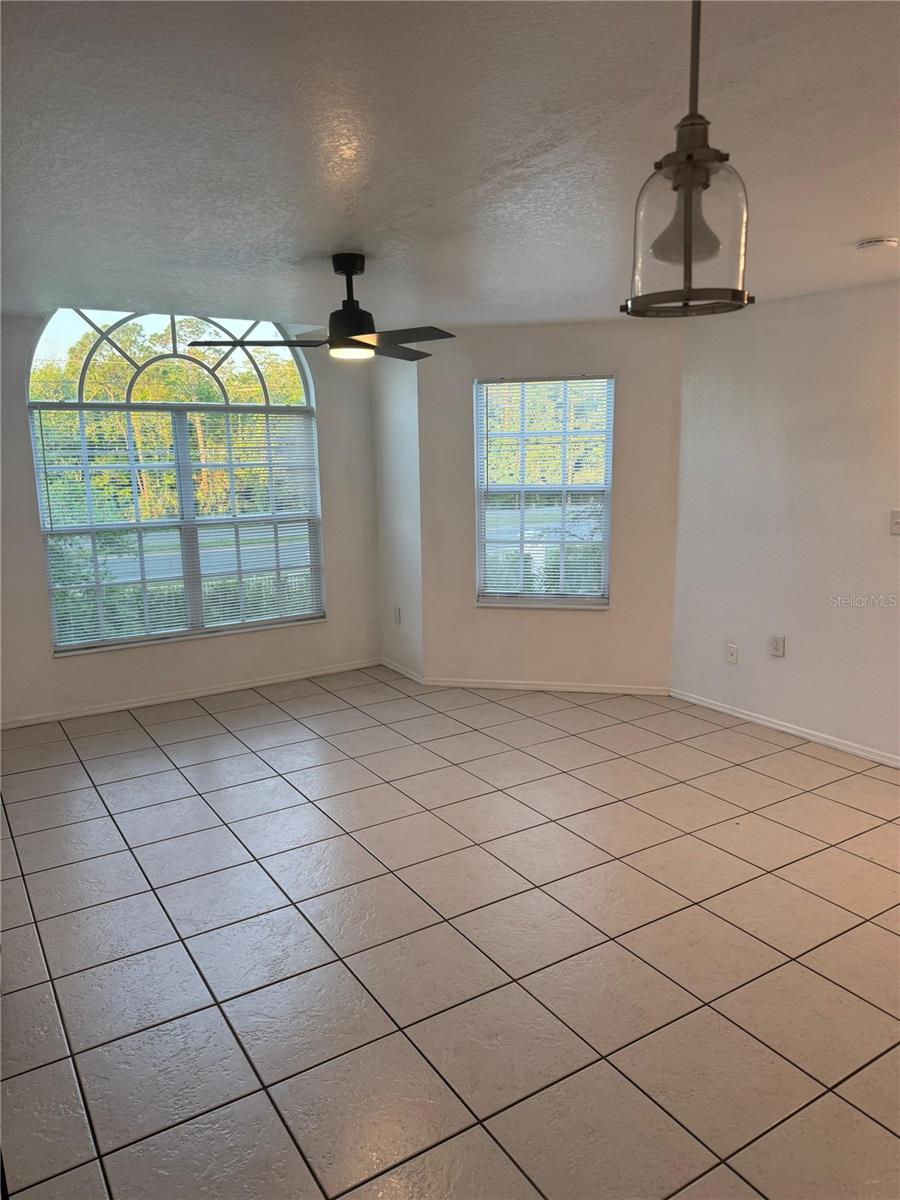 Image 13 of 13 For 2346 Prime Circle B