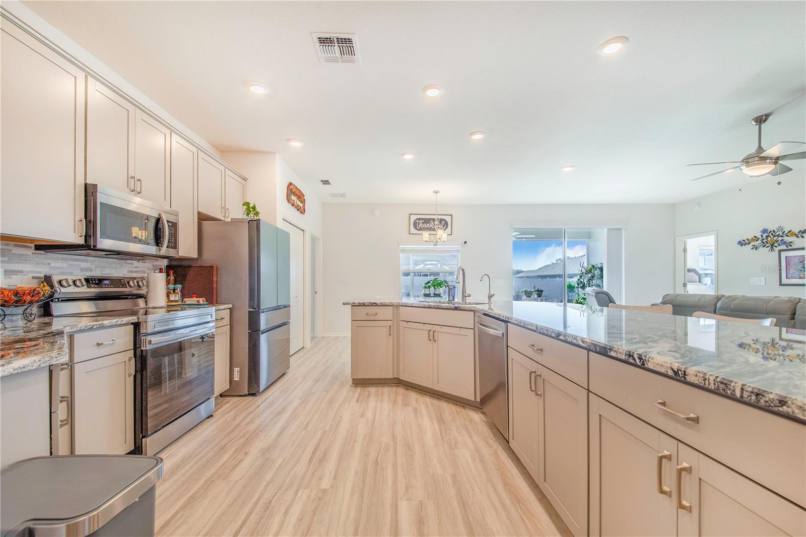 Image 12 of 48 For 1096 Sandpiper Loop