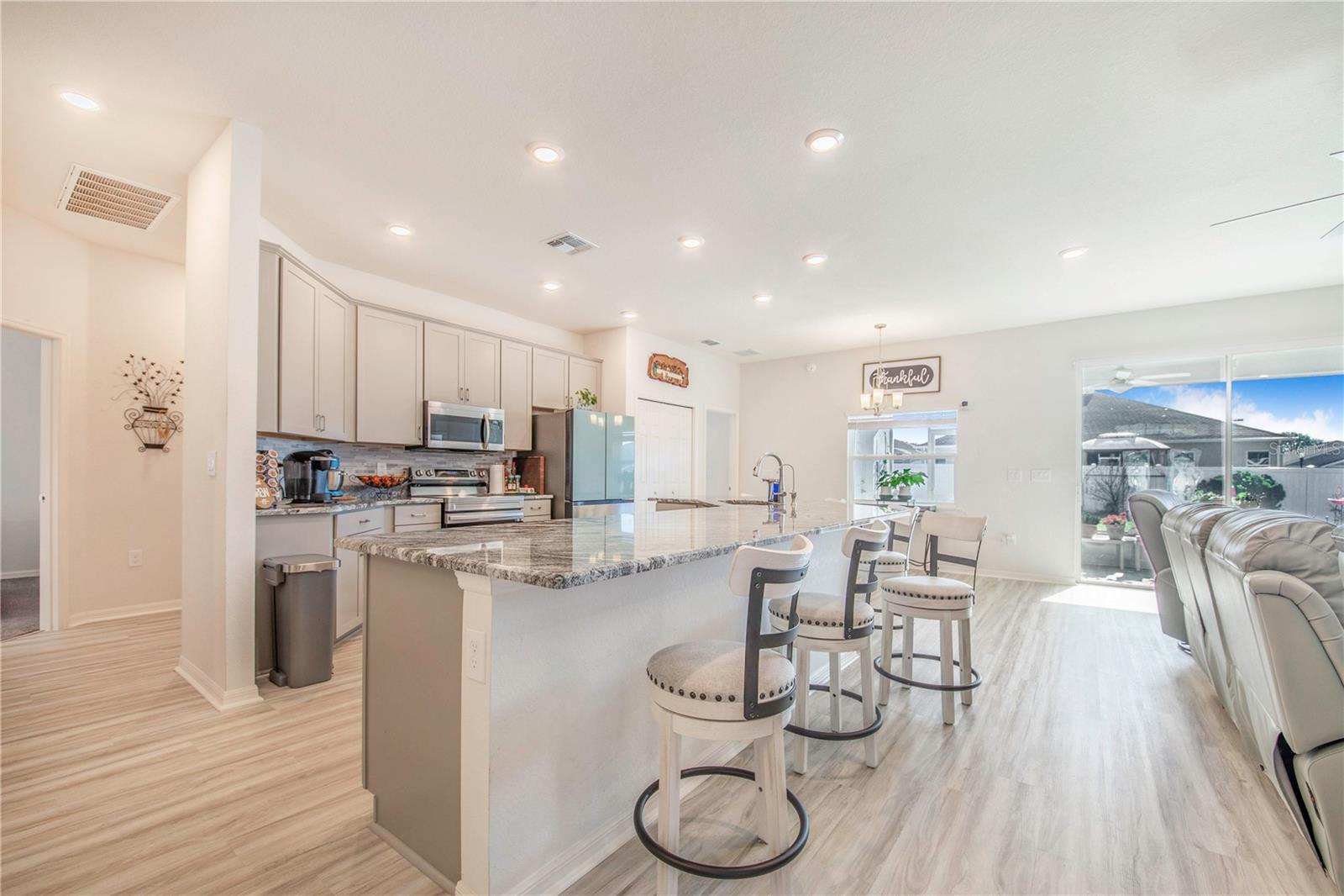 Image 13 of 48 For 1096 Sandpiper Loop