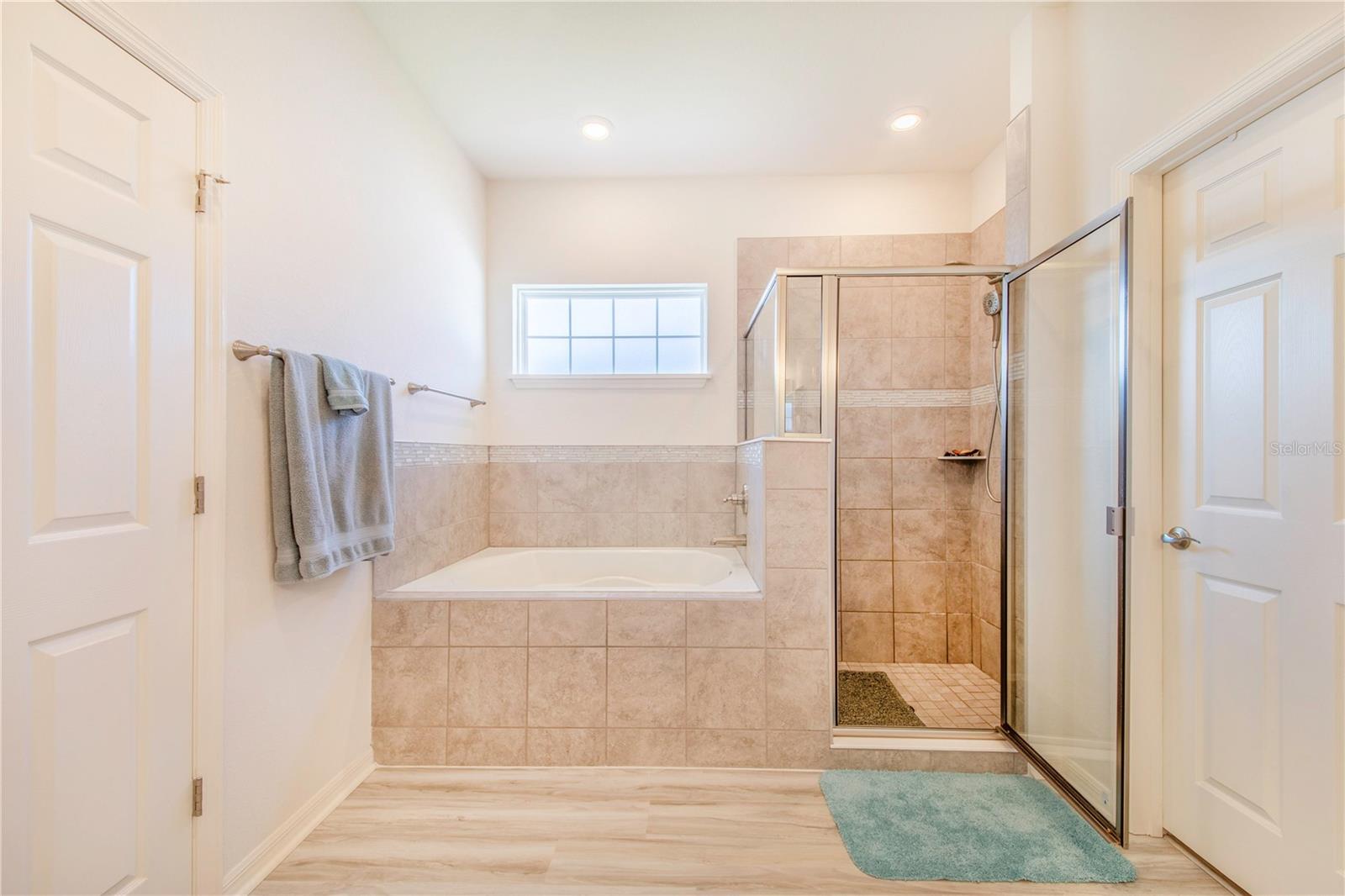 Image 19 of 48 For 1096 Sandpiper Loop