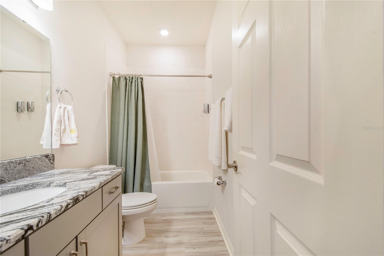 Image 28 of 48 For 1096 Sandpiper Loop