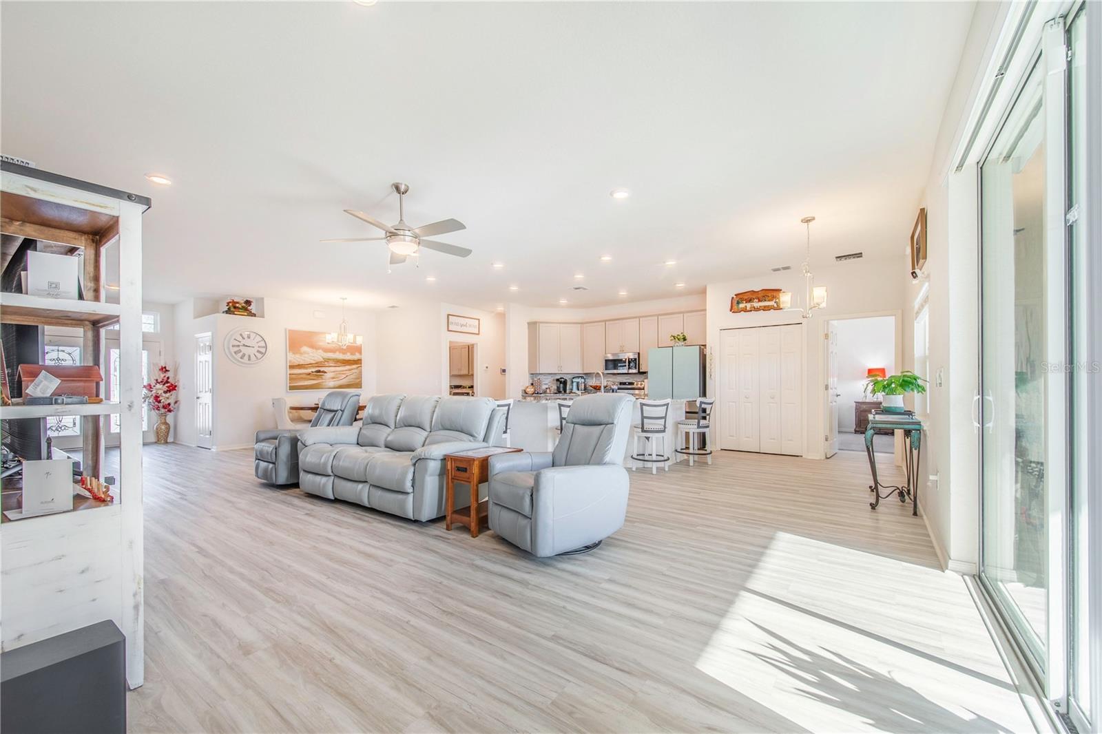 Image 5 of 48 For 1096 Sandpiper Loop