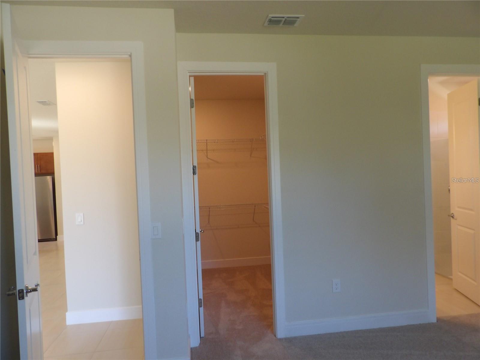 Image 23 of 44 For 17469 Back Bay Court