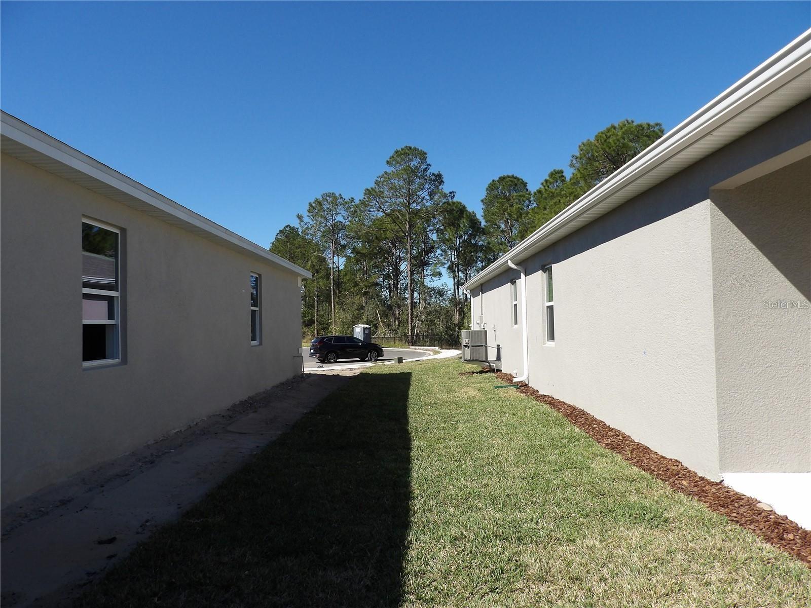 Image 36 of 44 For 17469 Back Bay Court