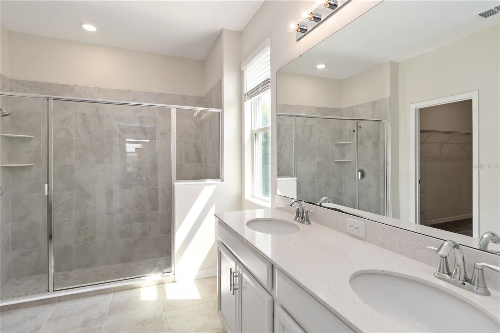 Image 15 of 37 For 1651 Chatsworth Circle