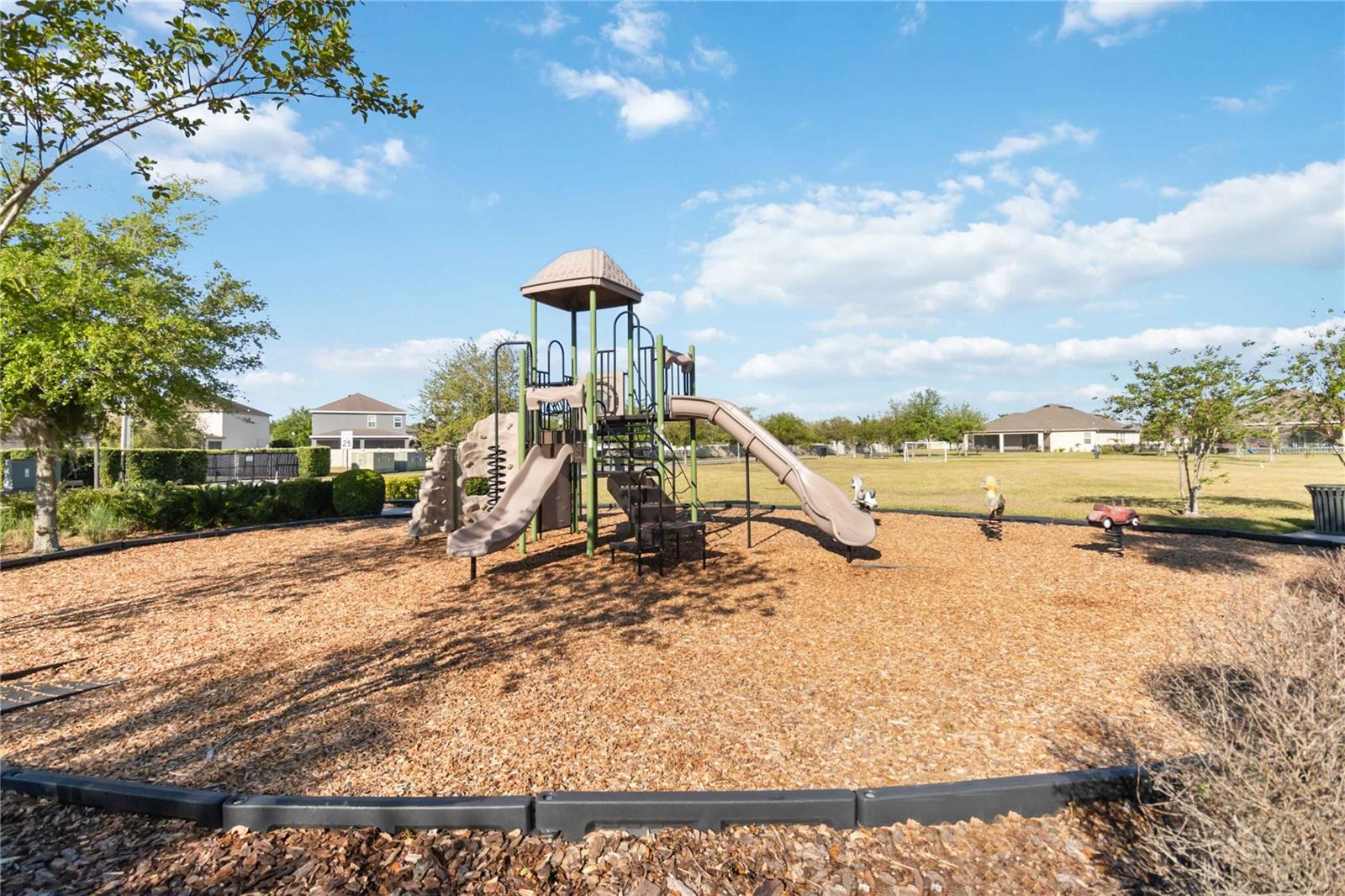 Image 36 of 37 For 1651 Chatsworth Circle