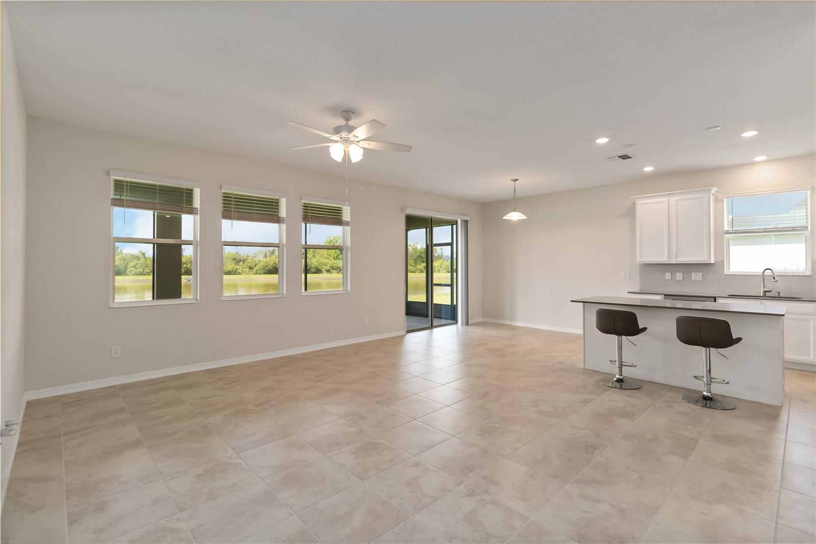 Image 5 of 37 For 1651 Chatsworth Circle