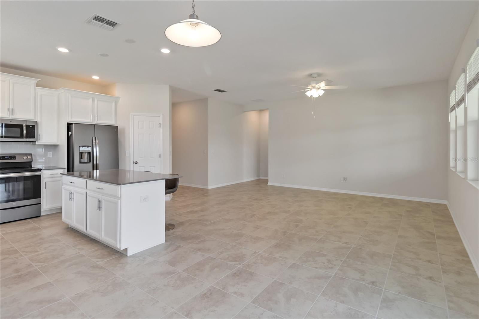 Image 7 of 37 For 1651 Chatsworth Circle