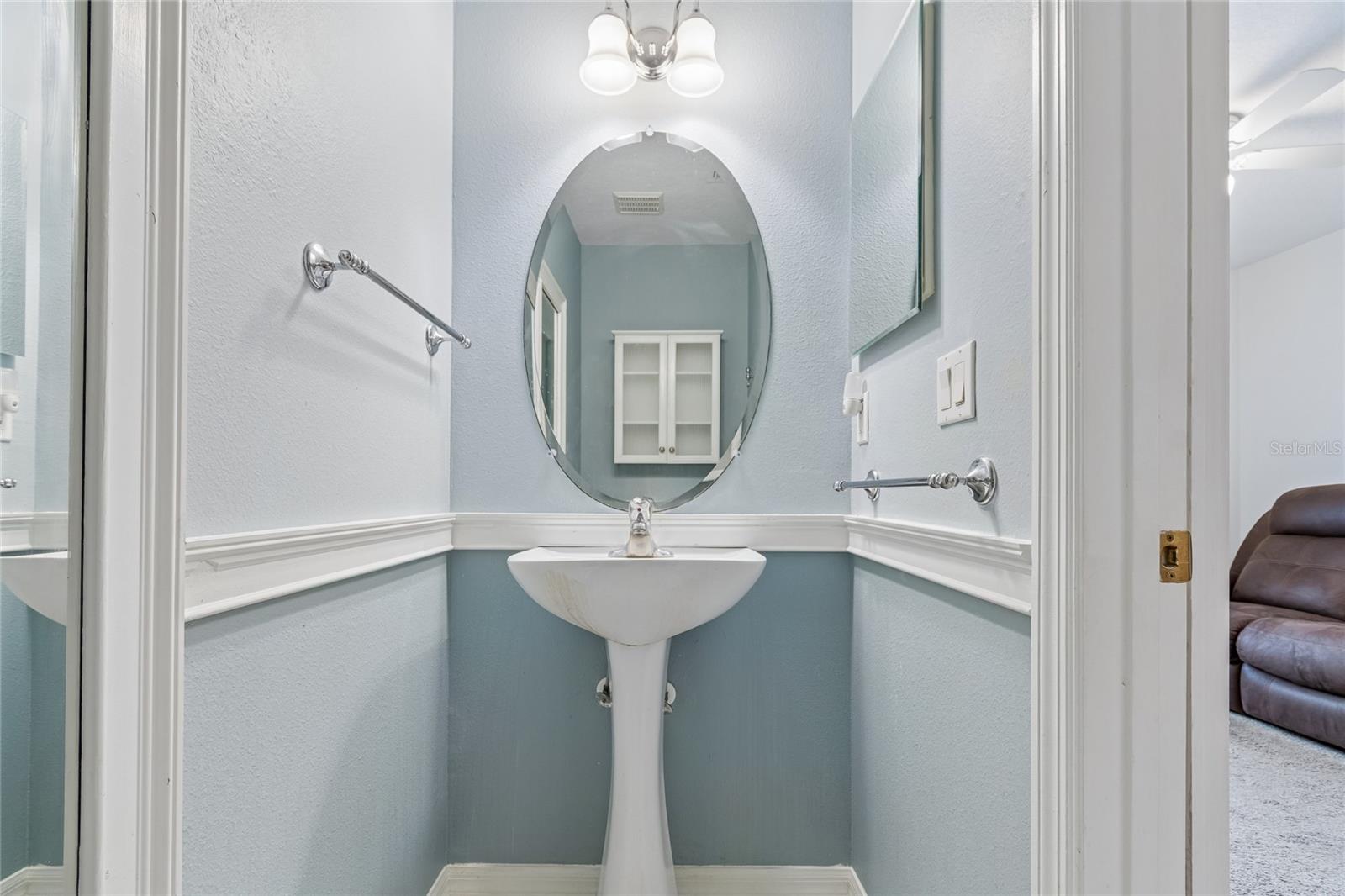 Image 25 of 41 For 213 Grand Canal Dr