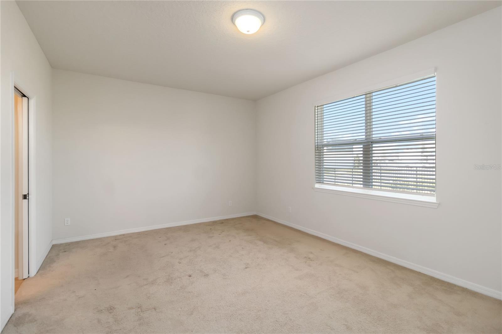 Image 20 of 47 For 2196 Bur Oak Boulevard