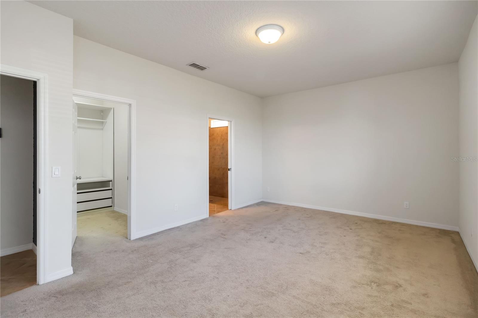 Image 21 of 47 For 2196 Bur Oak Boulevard