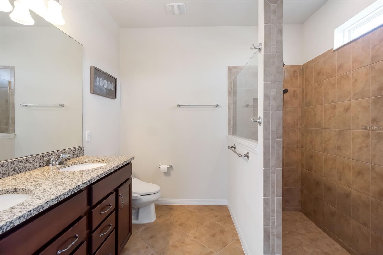 Image 24 of 47 For 2196 Bur Oak Boulevard