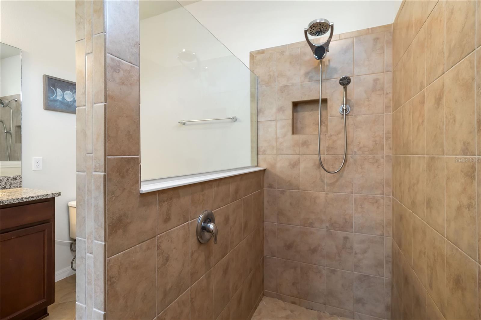 Image 27 of 47 For 2196 Bur Oak Boulevard