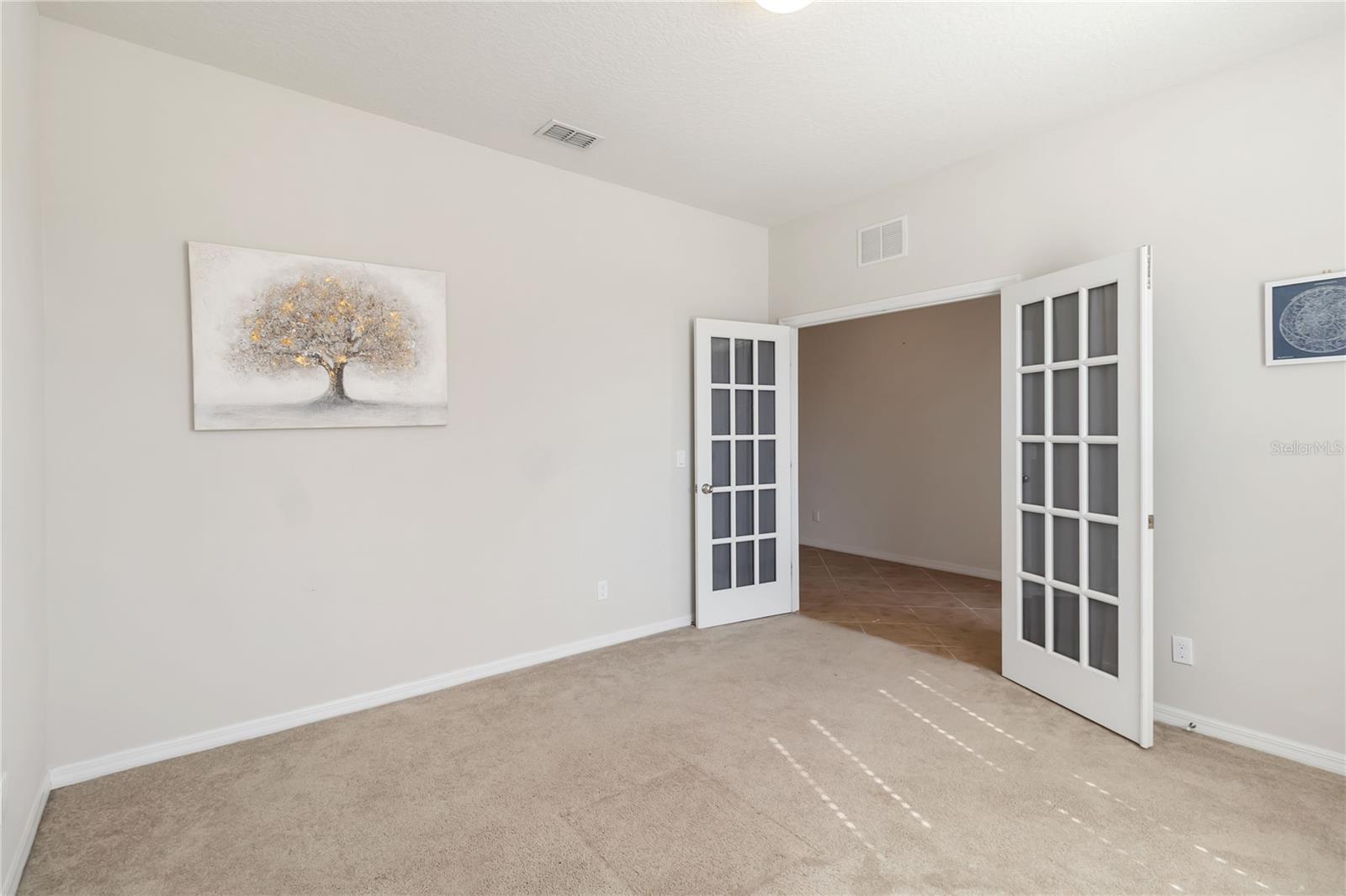 Image 33 of 47 For 2196 Bur Oak Boulevard