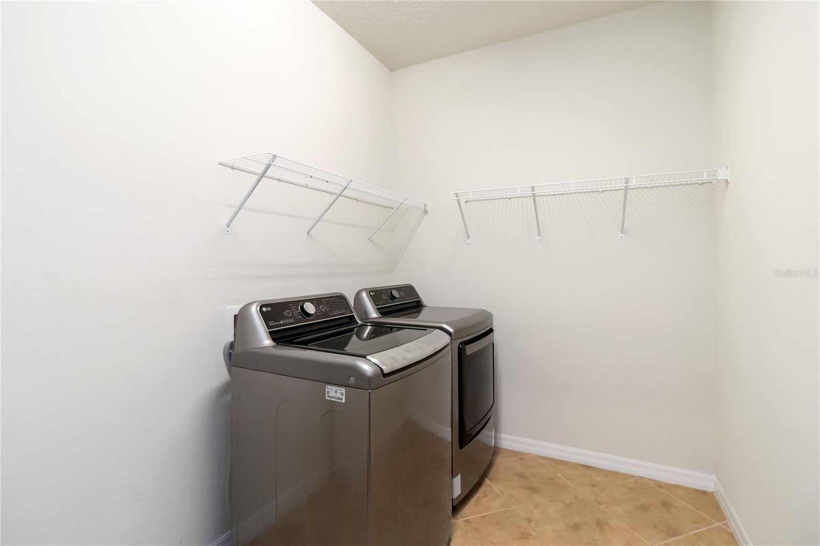 Image 34 of 47 For 2196 Bur Oak Boulevard