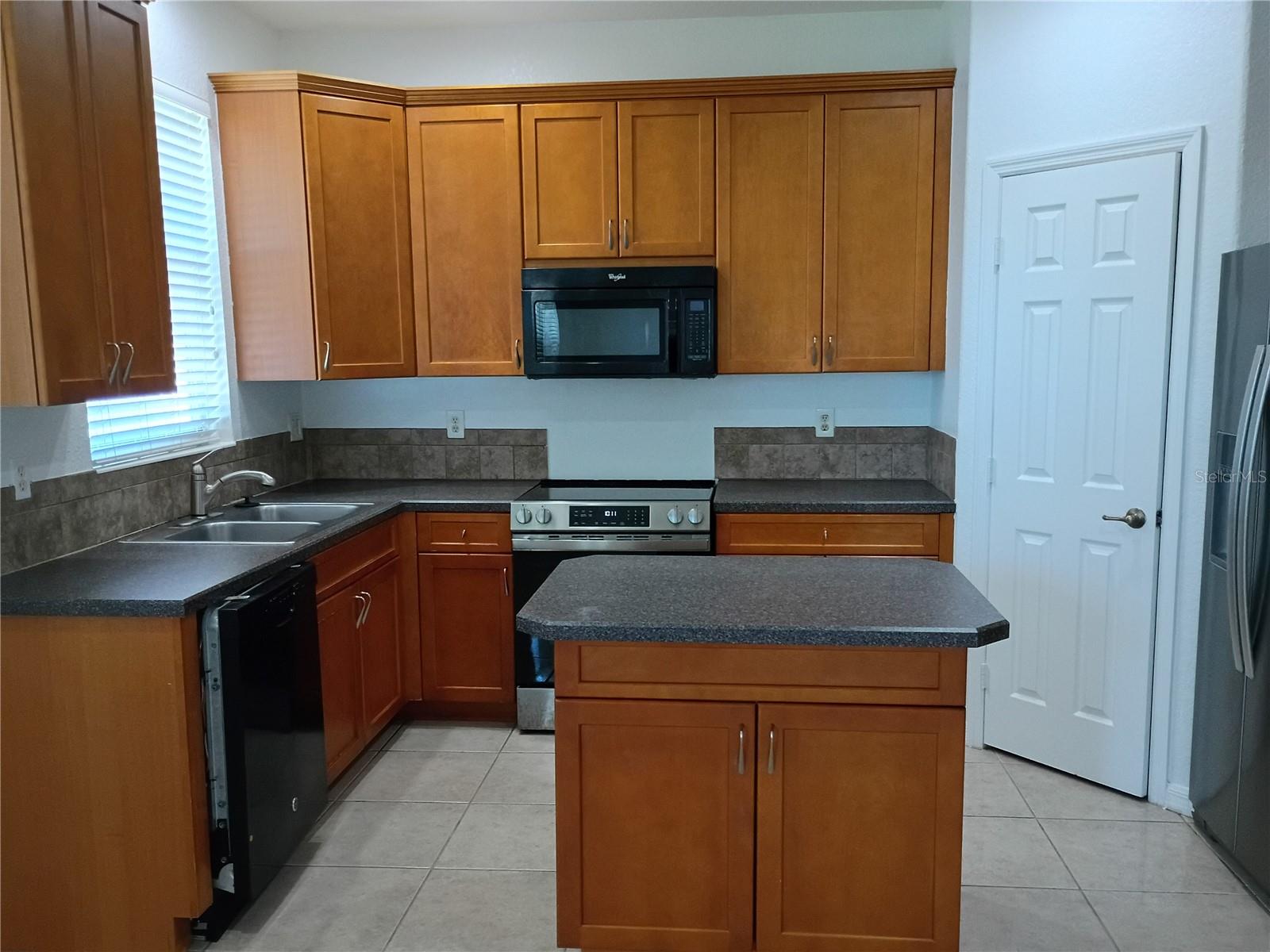 Image 14 of 15 For 3549 Maple Ridge Loop