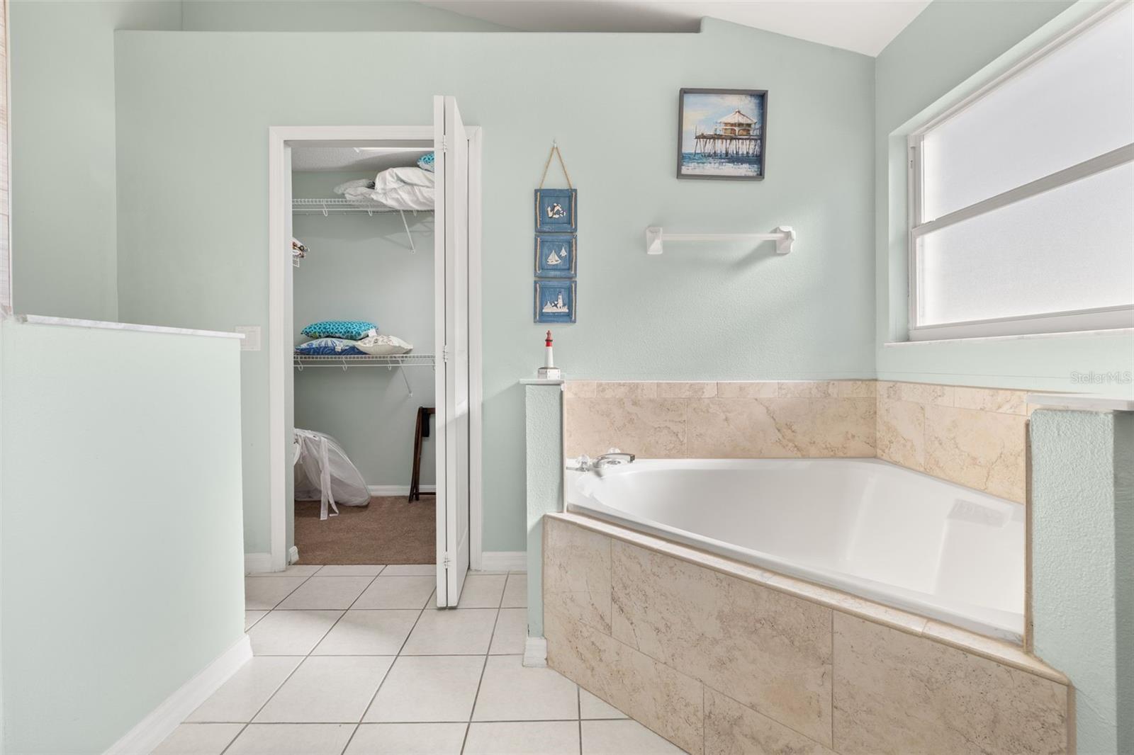 Image 35 of 60 For 2634 Autumn Creek Circle