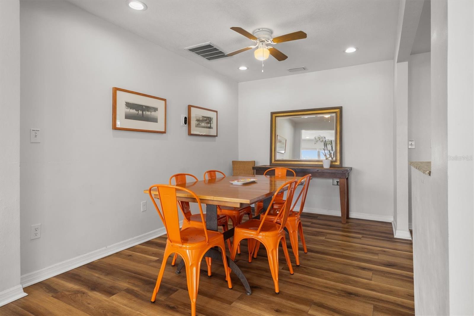 Image 21 of 49 For 900 Lake Jessie Drive