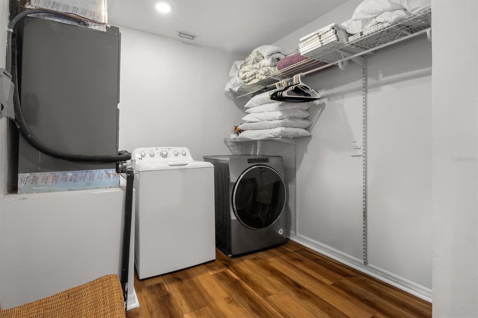 Image 34 of 49 For 900 Lake Jessie Drive