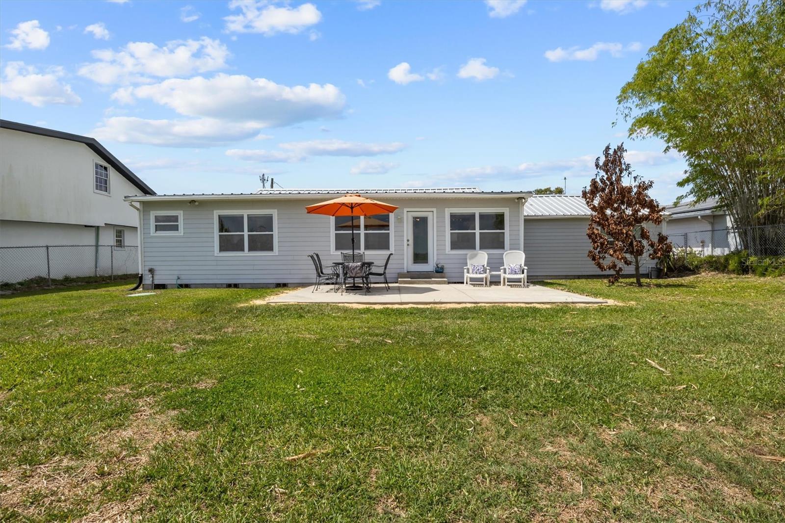 Image 35 of 49 For 900 Lake Jessie Drive